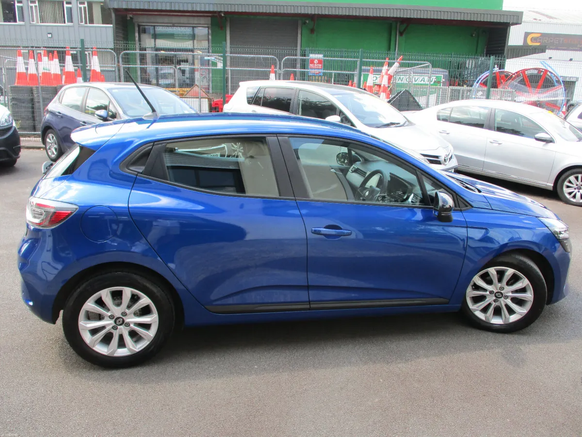 Renault Clio Evolution 1.0TCE  2024 - Image 4