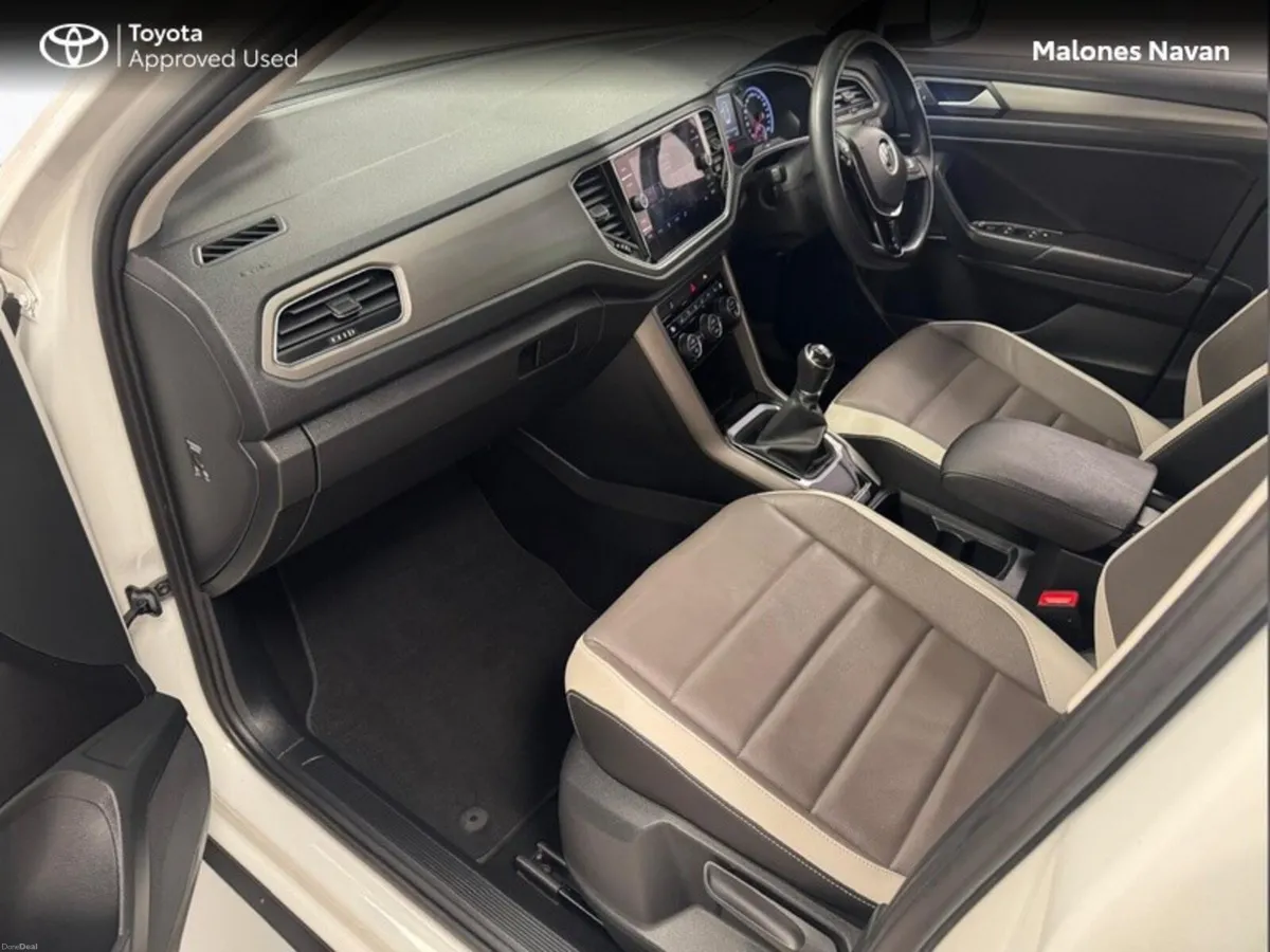 Volkswagen T-Roc DESIGN 1.0 TSI MANUAL 6SPEED FWD - Image 6