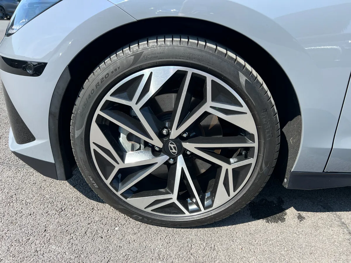 242 Hyundai IONIQ 6 77.4kWh Ultimate  - Every Extr - Image 5