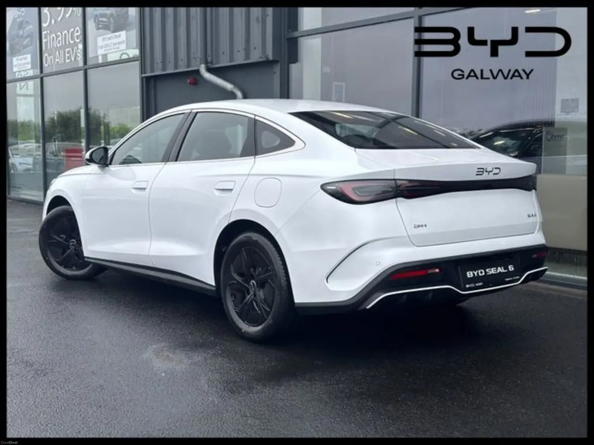 BYD Seal 6 Super Hybrid Boost Saloon - Image 2