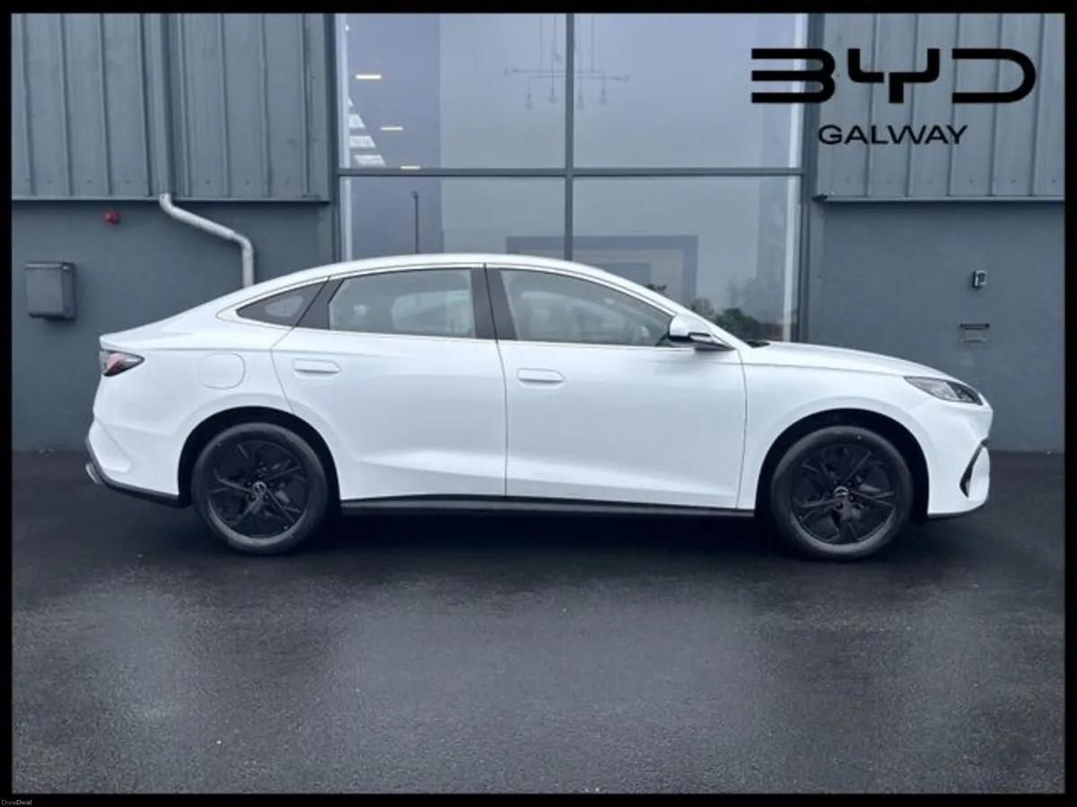 BYD Seal 6 Super Hybrid Boost Saloon - Image 3