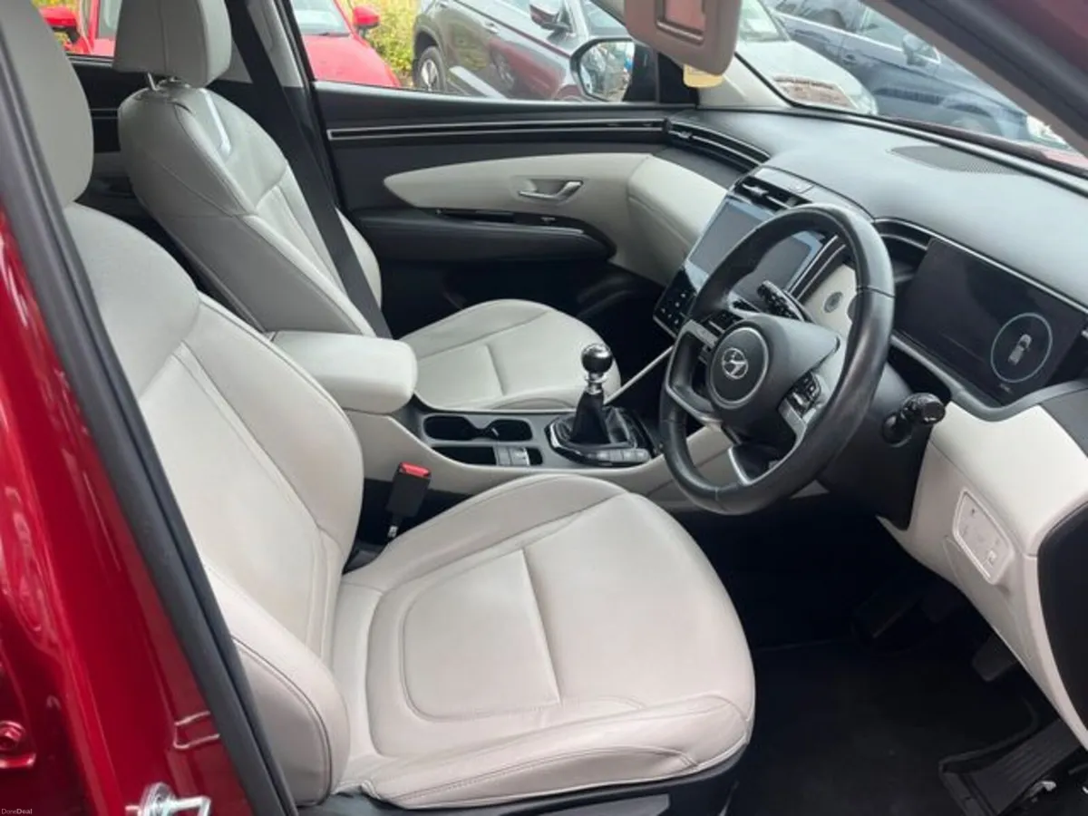 Hyundai Tucson ix35 Executive Plus 5DR - Image 5