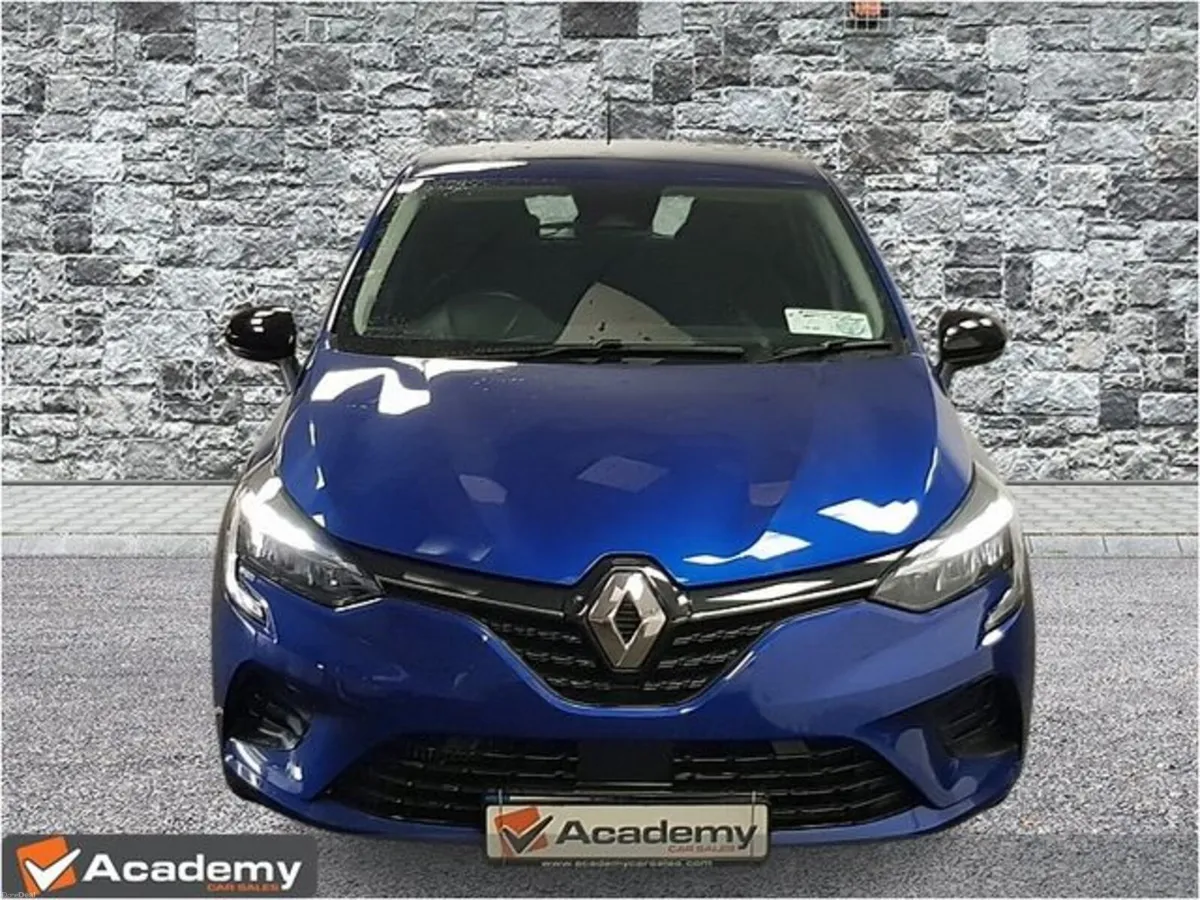 Renault Clio Equilibre**AUTO PETROL** - Image 5