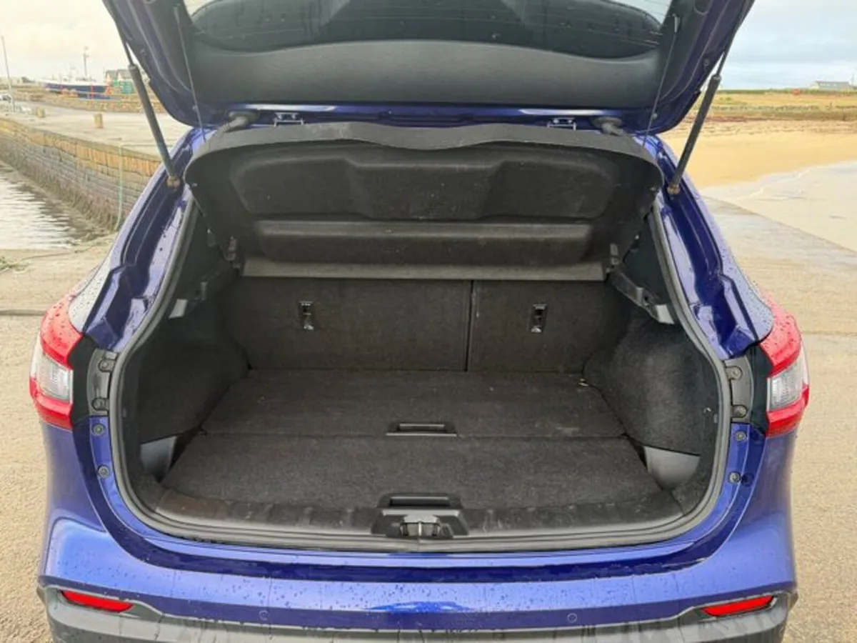 Nissan Qashqai 1.5 DCI 115PS N-connecta 5DR - Image 5