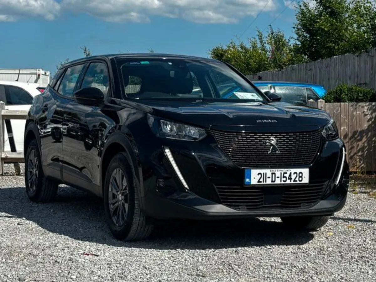 Peugeot 2008 Active 1.2 100 4DR - Image 4