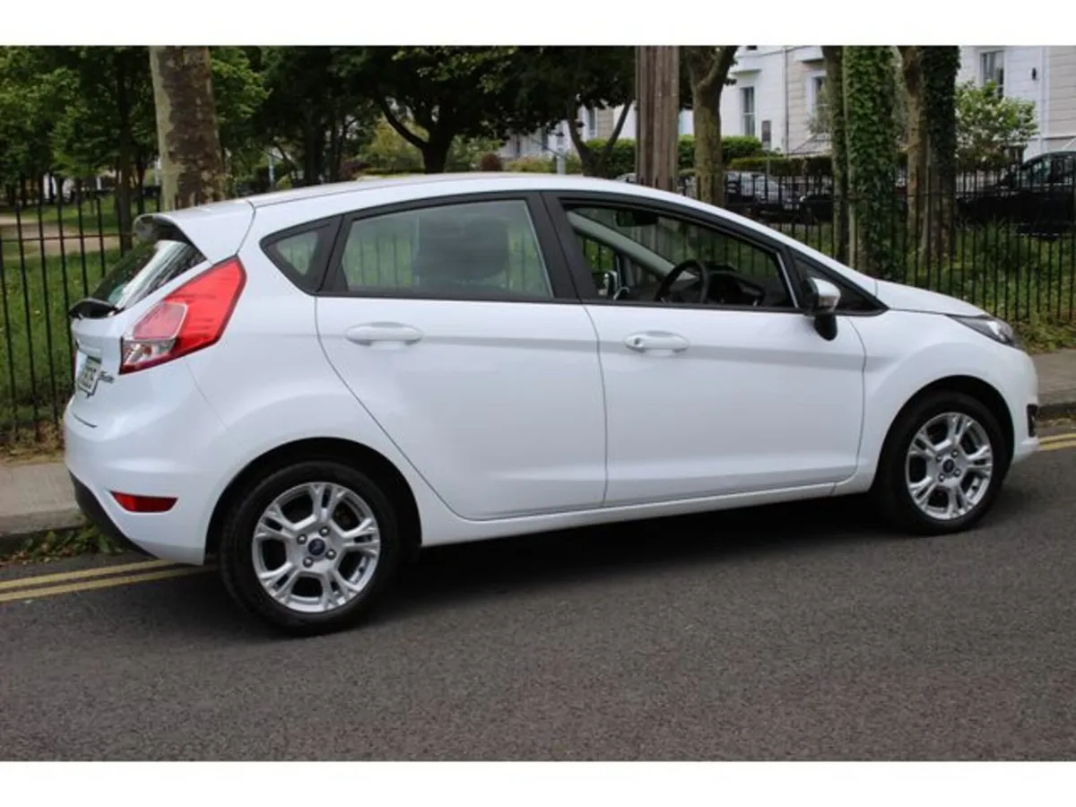 Ford Fiesta 1.25 60PS M5 4DR - Image 6