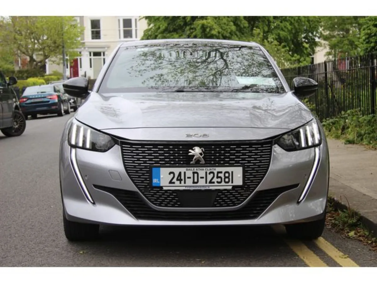 Peugeot 208 EGT 136BHP 50KWH 4DR Auto - Image 3