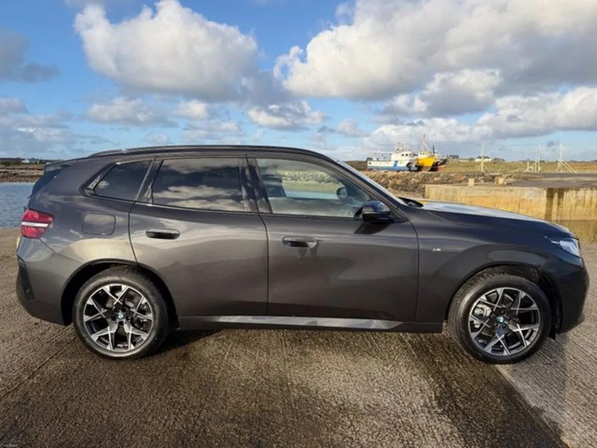 BMW X3 XDRIVE30E M SPORT - Image 3