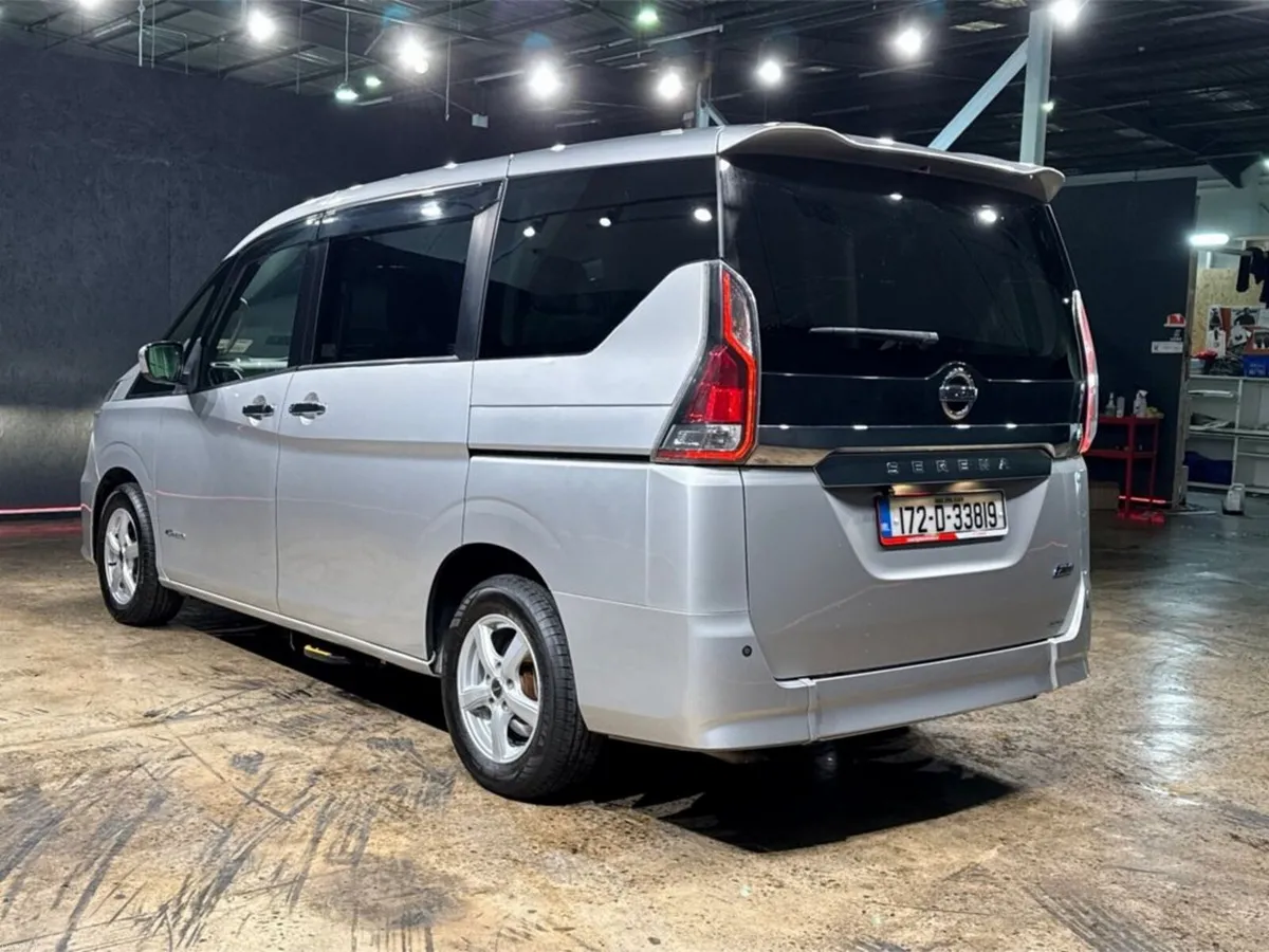Nissan Serena AUTOMATIC 2.0L HYBRID - WHEELCHAIR A - Image 5