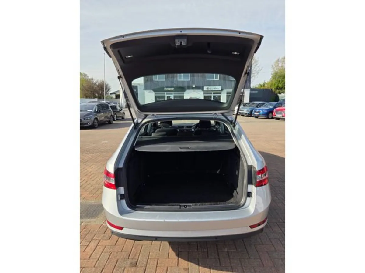 Skoda Superb C AMB 2.0tdi 150HP DSG 5DR AUT - Image 6