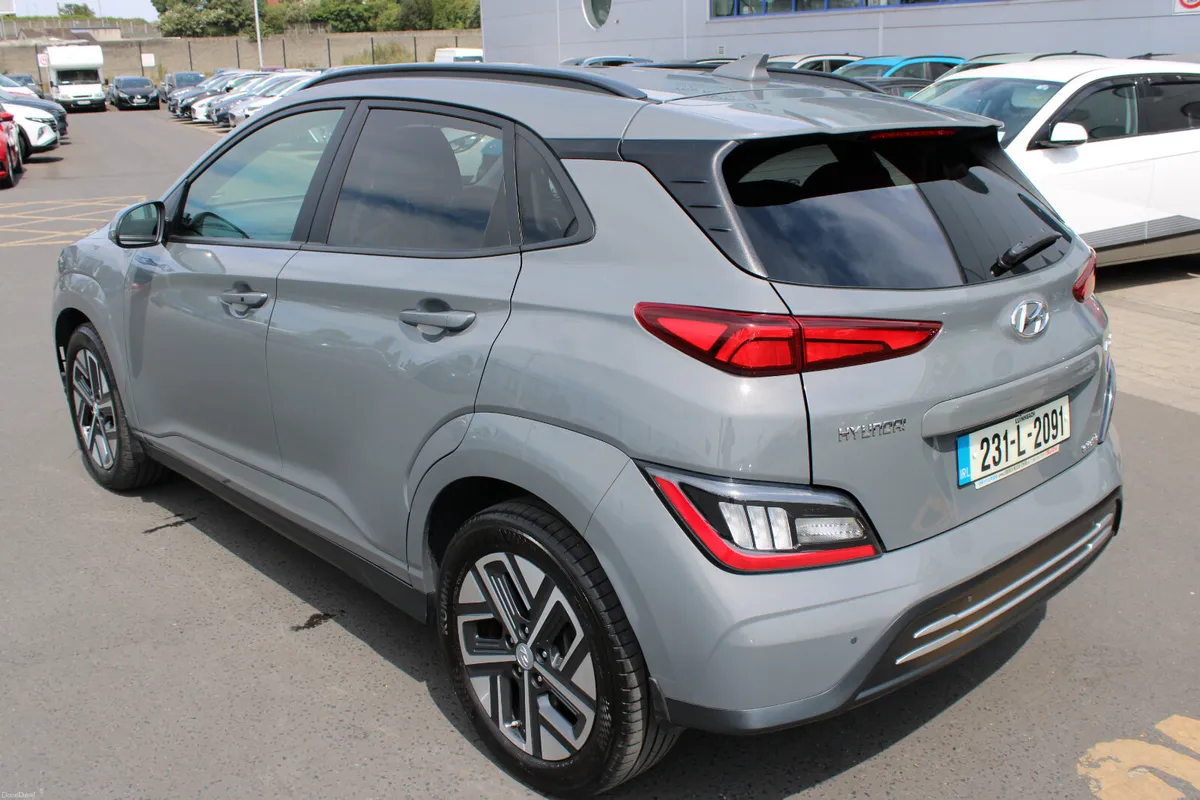 Hyundai KONA 2023 - Image 3