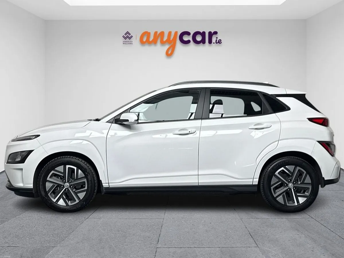 Hyundai KONA Premium 64 kWh EV - Image 5