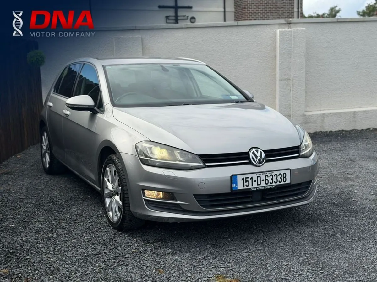 Volkswagen Golf AUTO -LOW KM - Image 1
