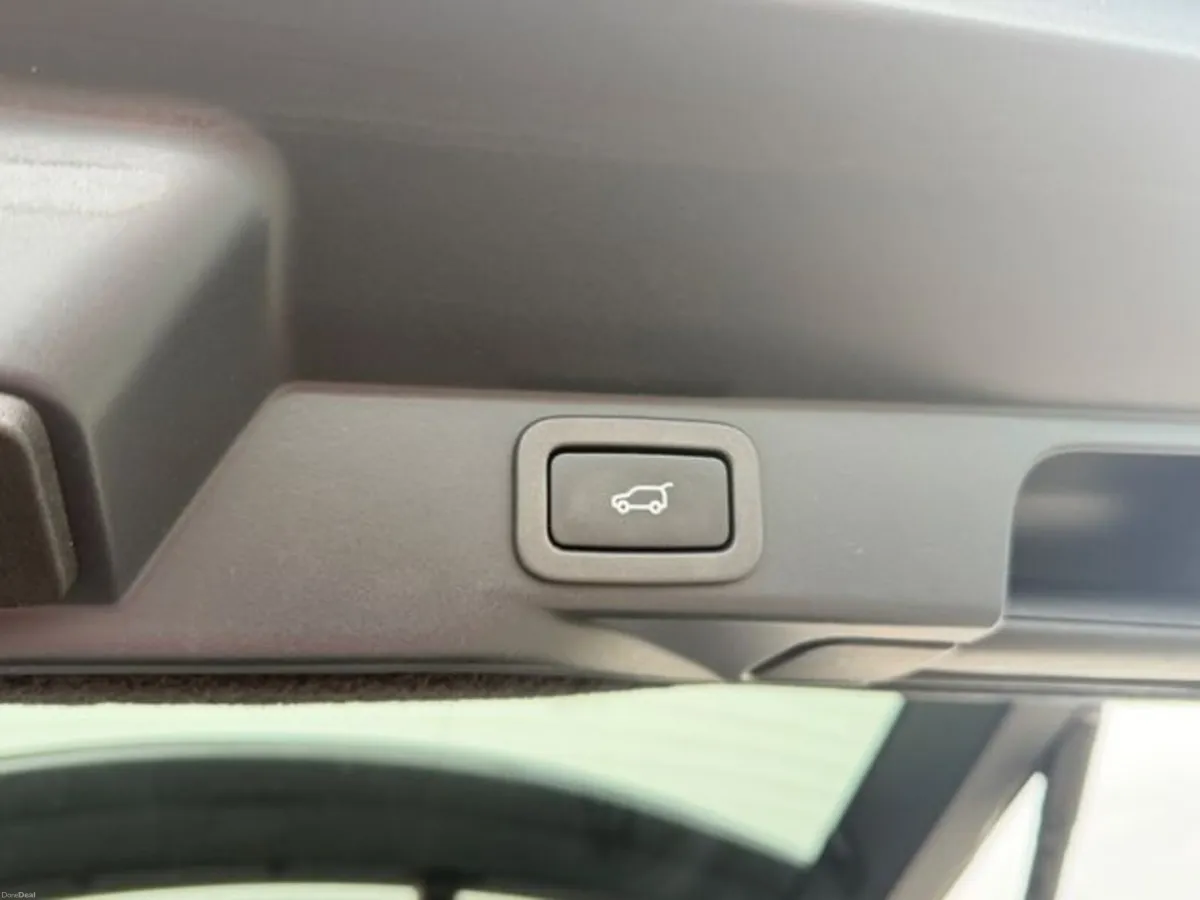 Land Rover Range Rover Sport HSE DYNAMIC - Image 6
