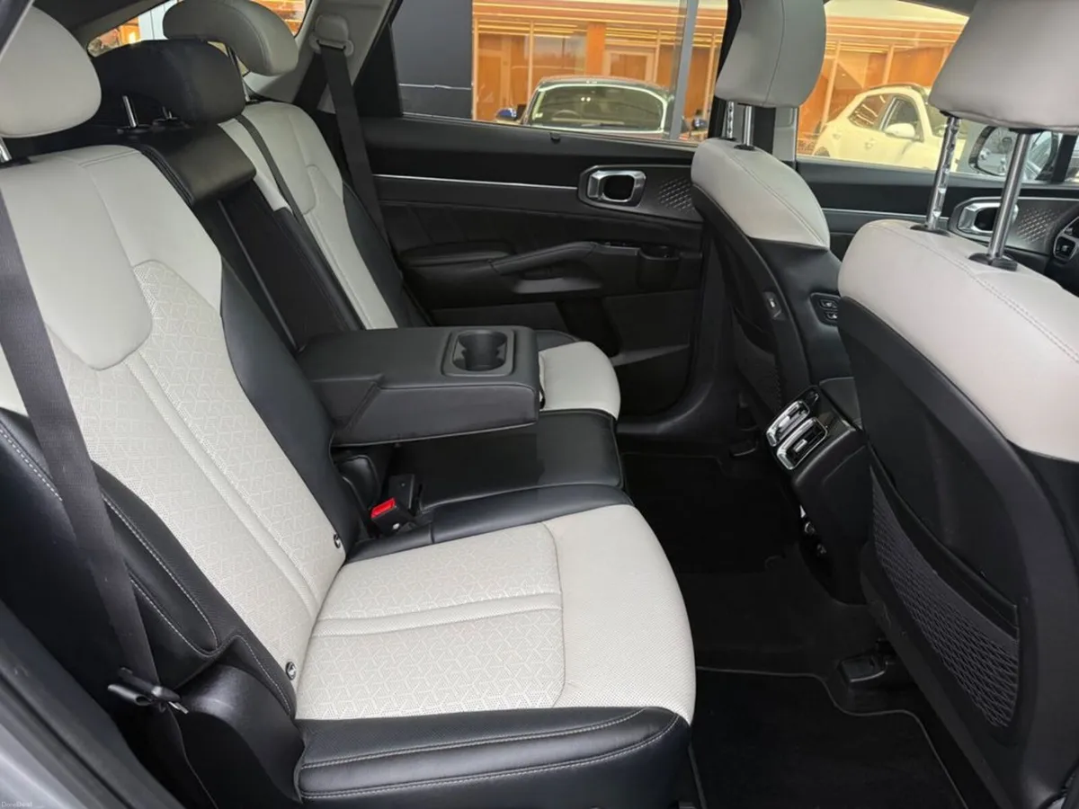 Kia Sorento DSL MY23 SAM 5DR Auto - Image 6