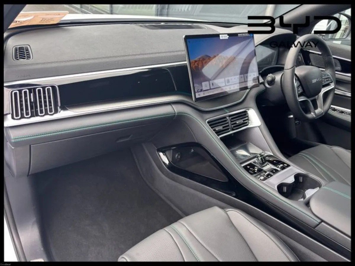 BYD SEAL U DM-i Boost 18.8kWh **80km EV Range** - Image 6