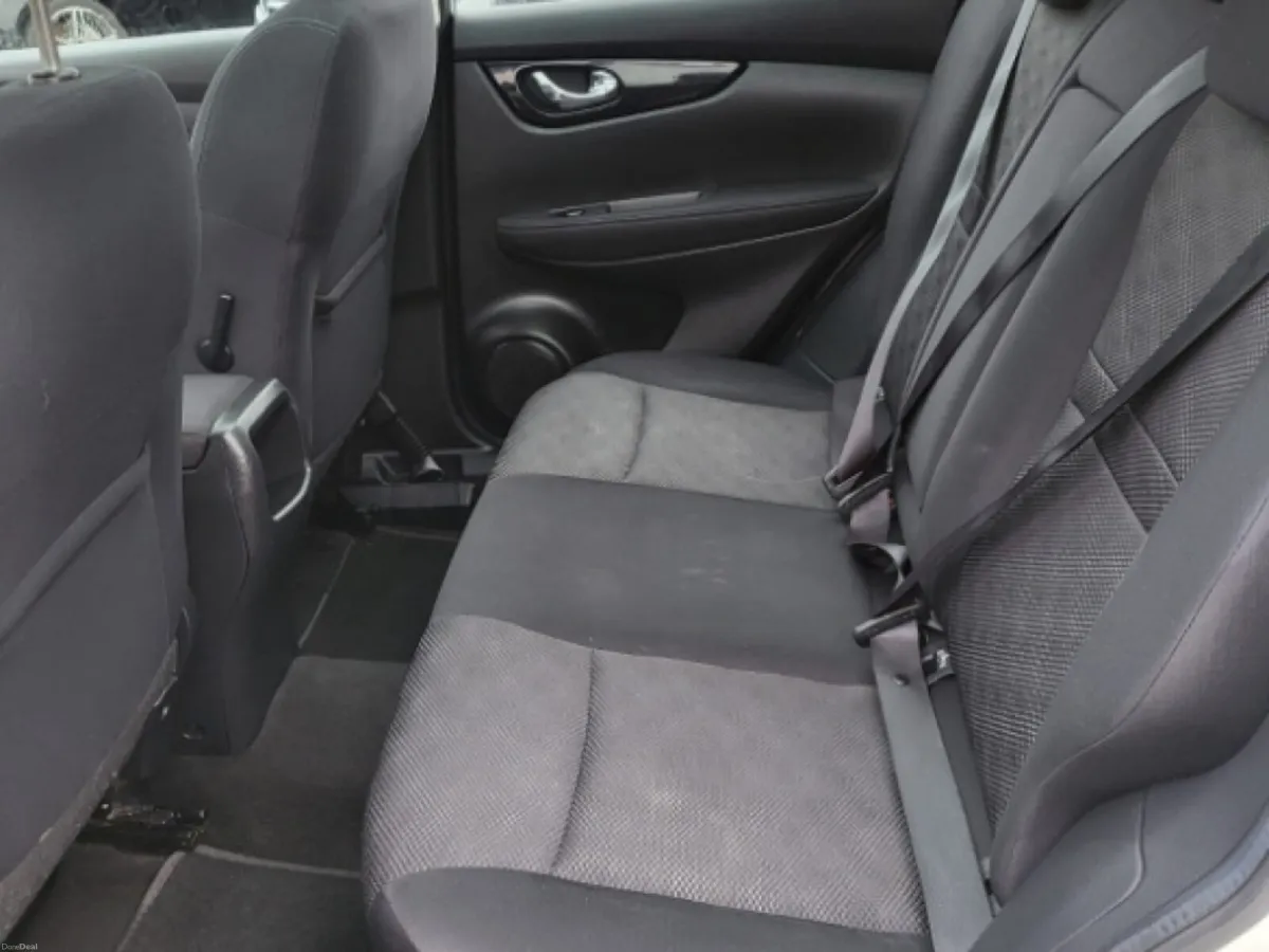 Nissan Qashqai 1.5 SV - Image 6