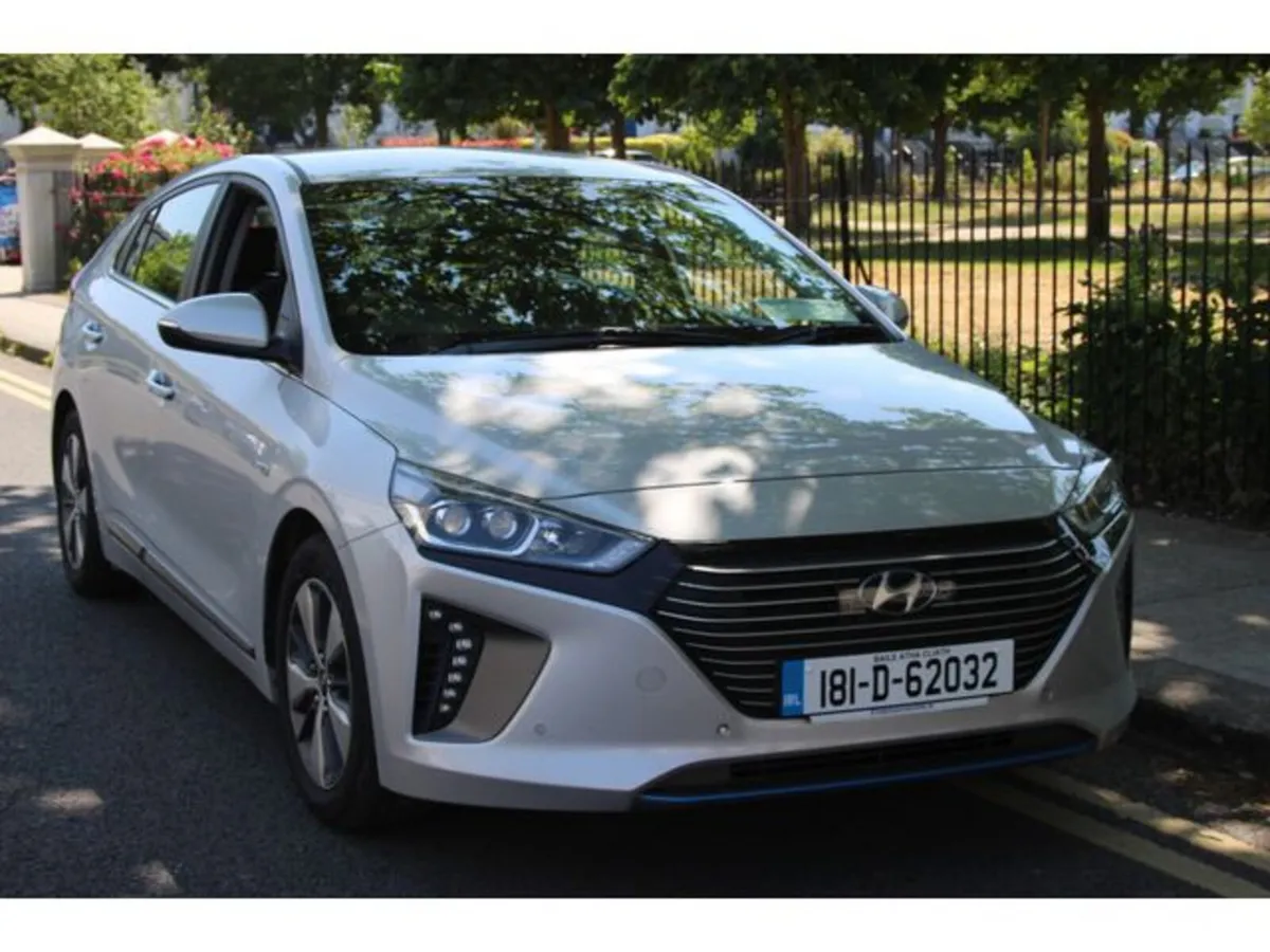 Hyundai IONIQ PREMIUM SE Plug In Hybrid - NCT 02/2 - Image 2