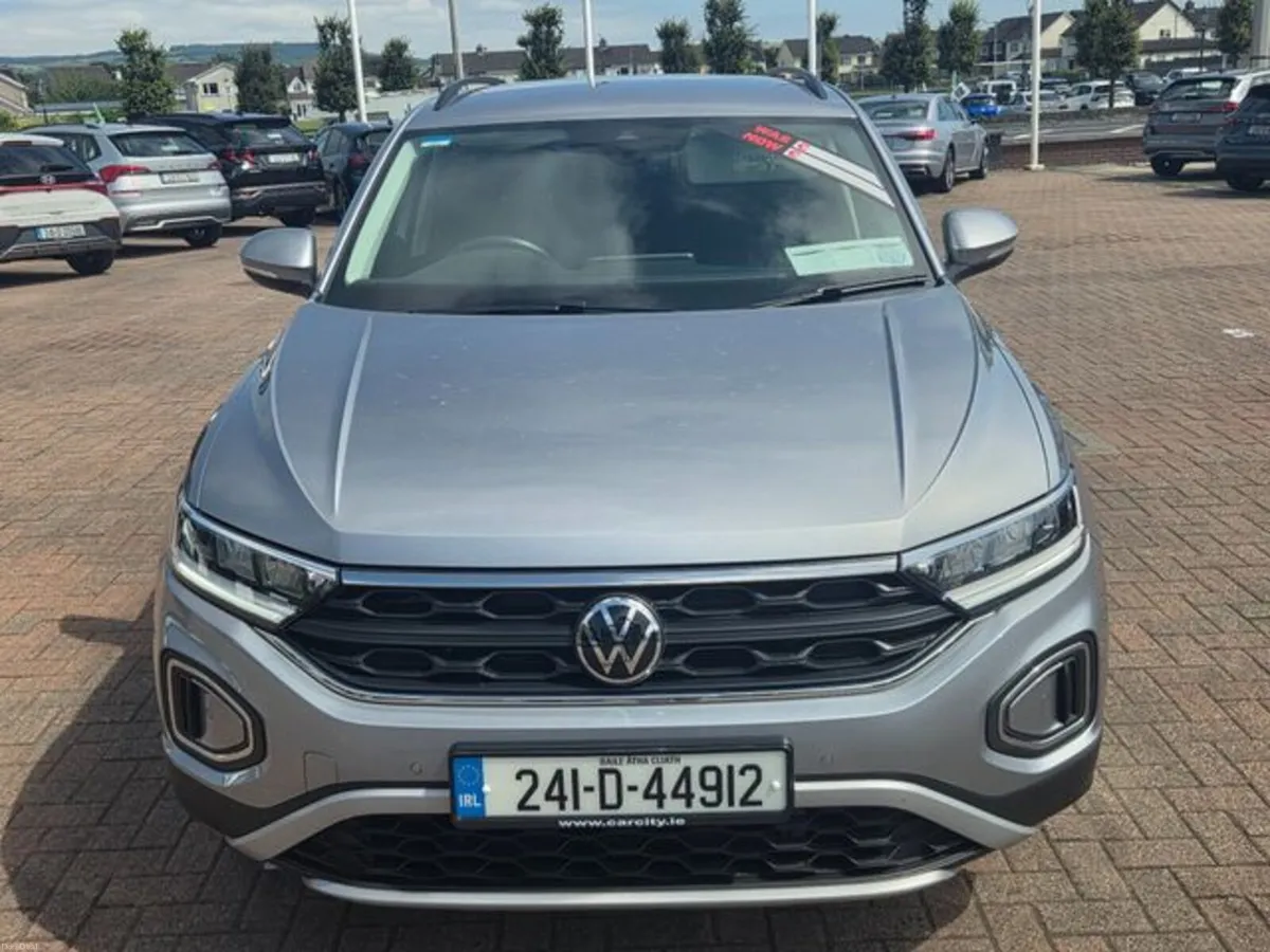 Volkswagen T-Roc Spec ED 1.0tsi M6F 116HP - Image 2