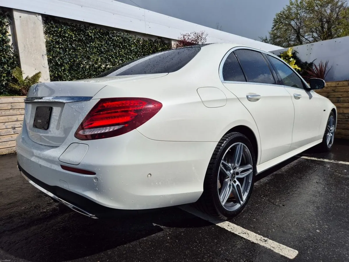 Mercedes-Benz E-Class E350 e PHEV / AVANTGARDE SPO - Image 6