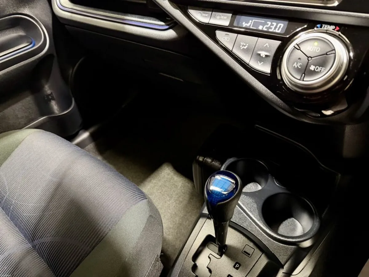 Toyota Aqua 152 S - Image 5