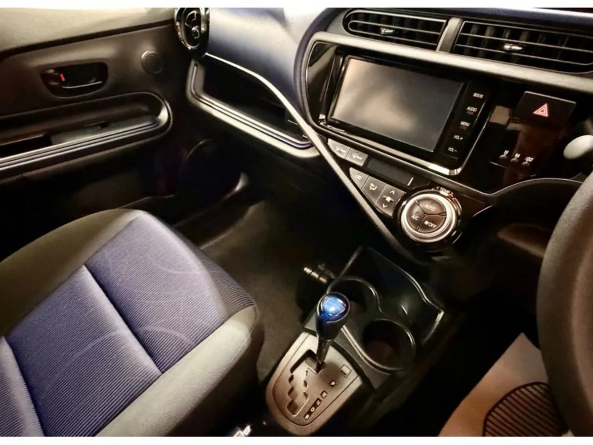Toyota Aqua 152 S - Image 6
