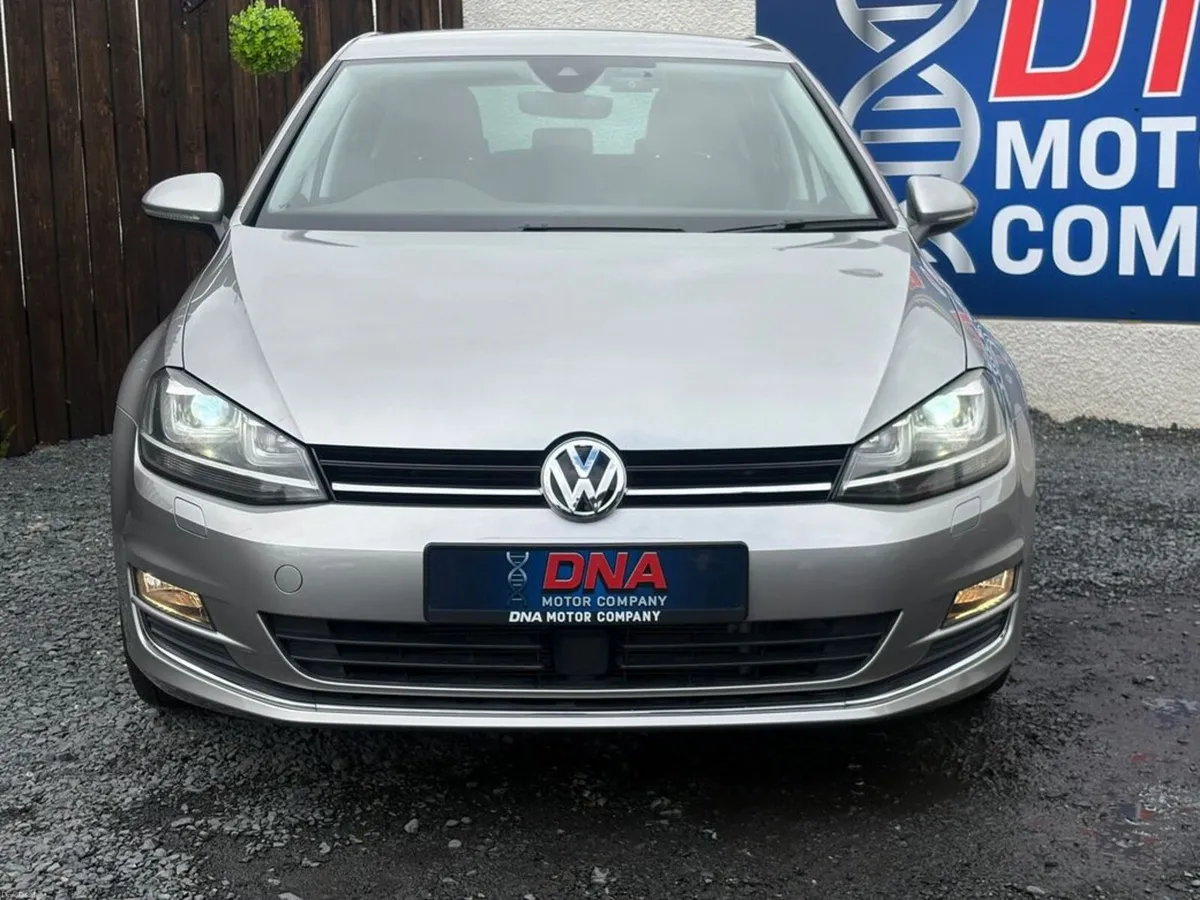Volkswagen Golf HIGHLINE - AUTO - ONLY 52KMS - Image 2