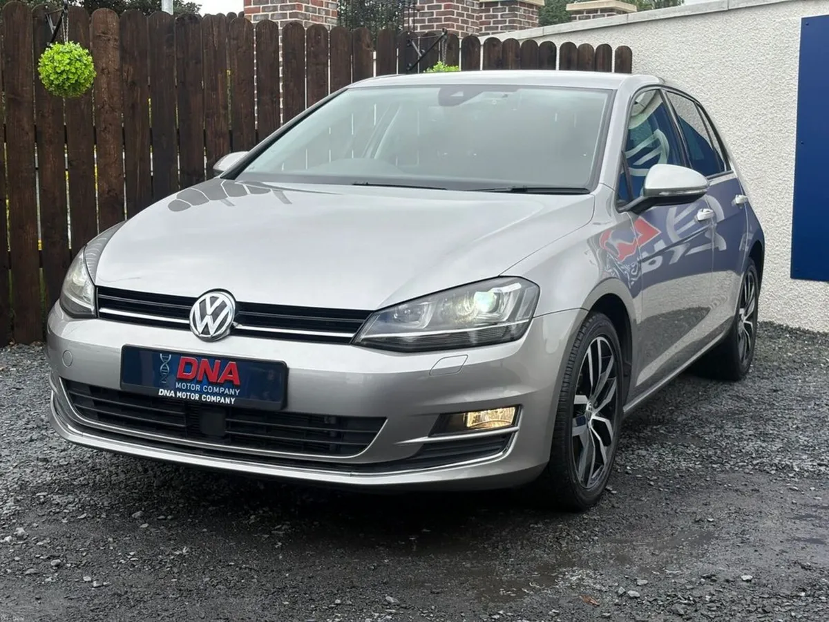 Volkswagen Golf HIGHLINE - AUTO - ONLY 52KMS - Image 3