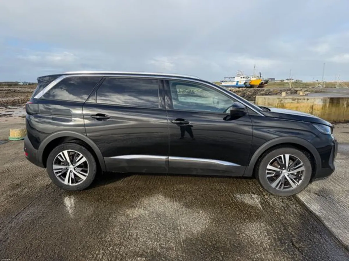 Peugeot 5008 FL Allure 1.5 Blue HDI 130 AUT - Image 2
