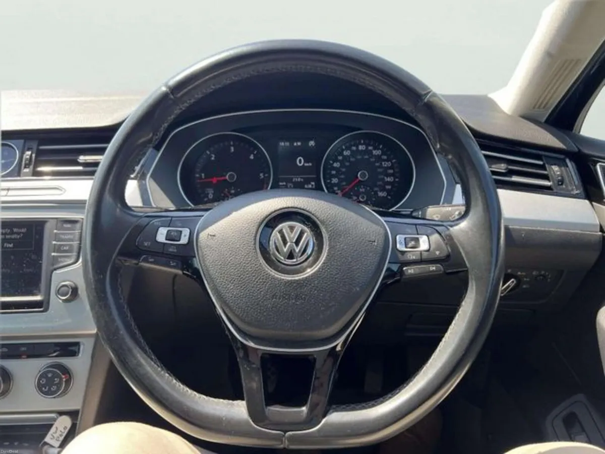 Volkswagen Passat 2.0 TDI SE Business BMT 150PS 4D - Image 4