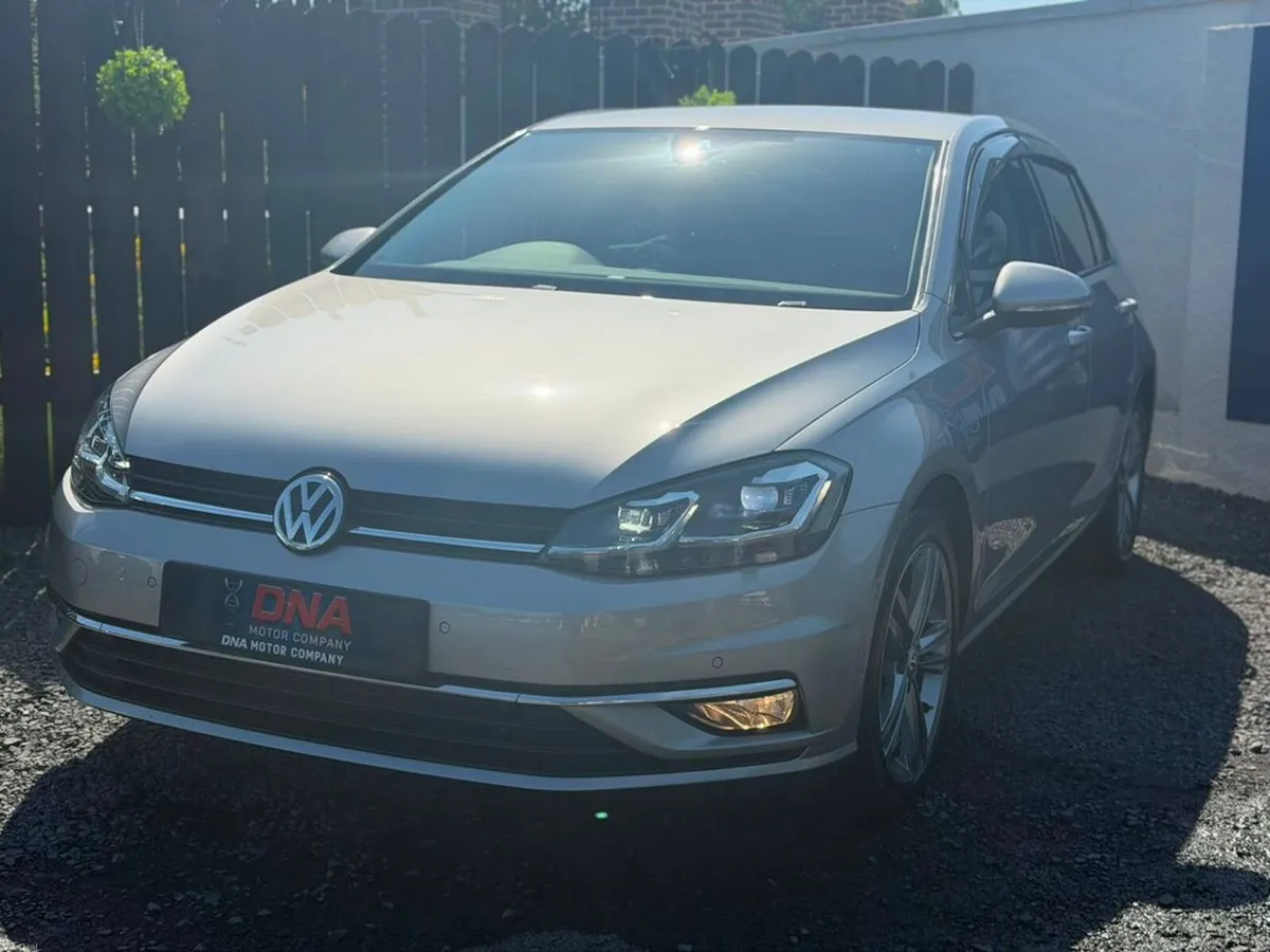Volkswagen Golf HIGHLINE AUTO - 48 KMS - Image 3