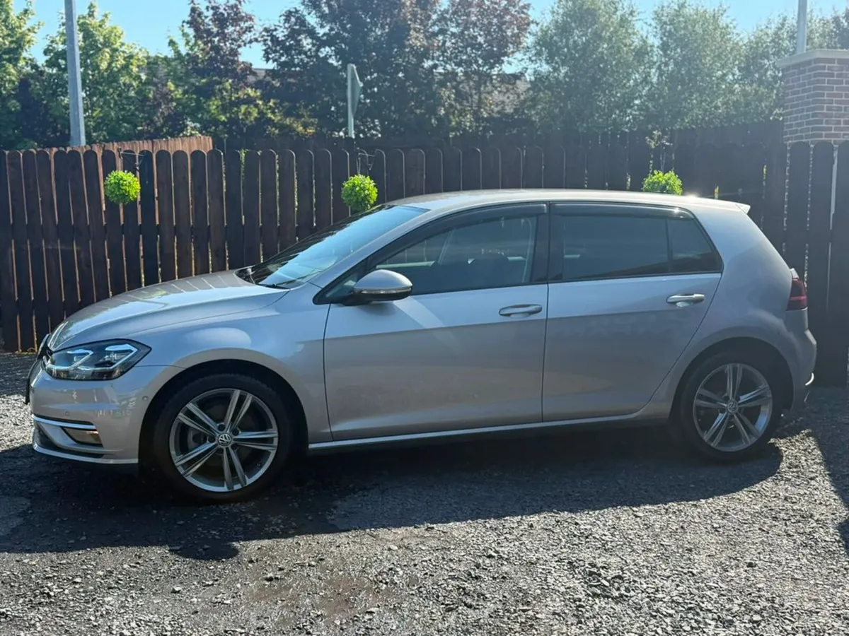 Volkswagen Golf HIGHLINE AUTO - 48 KMS - Image 4