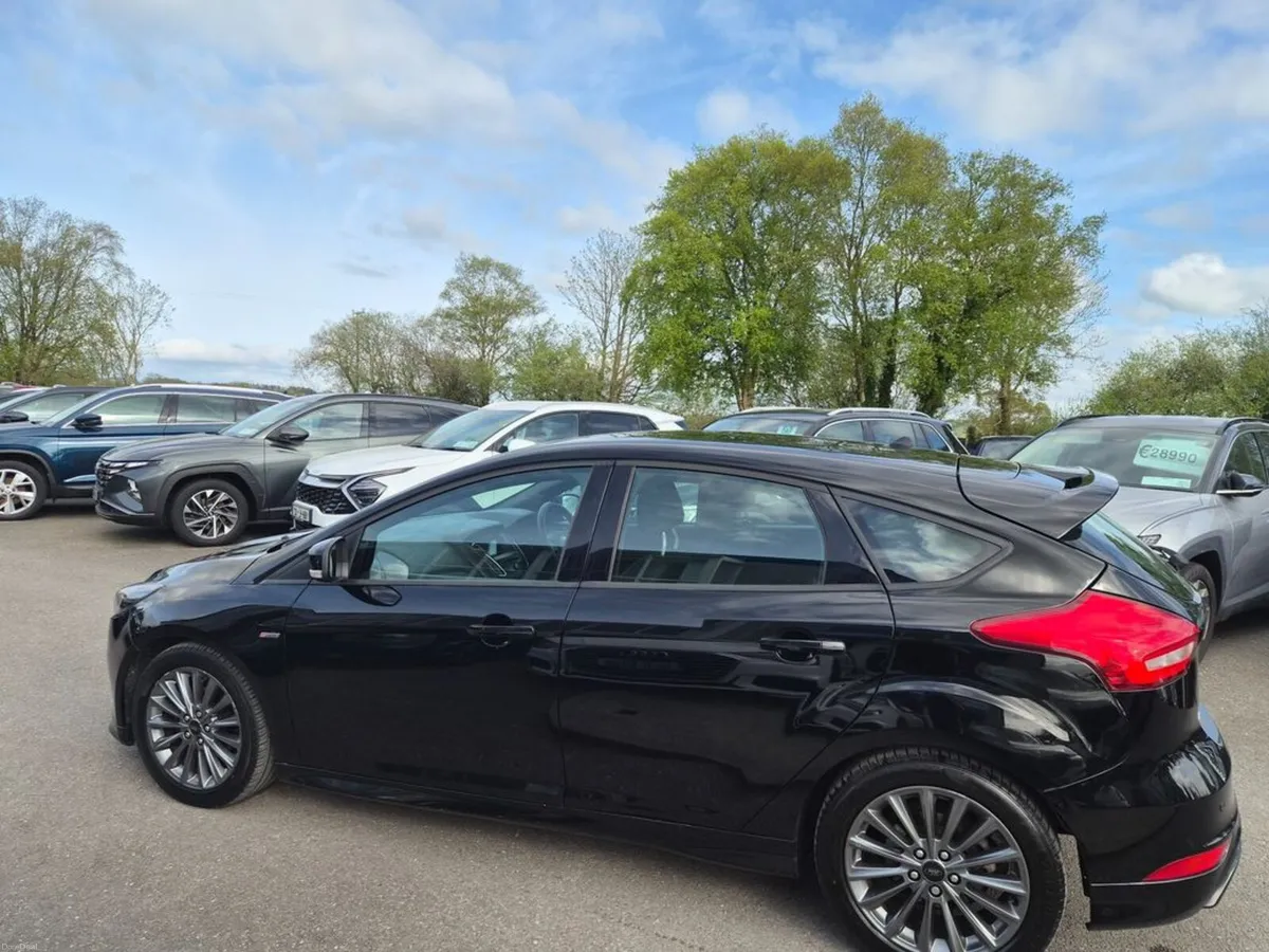 Ford Focus Automatic 1.0 St-line 125PS AUTO - Image 5