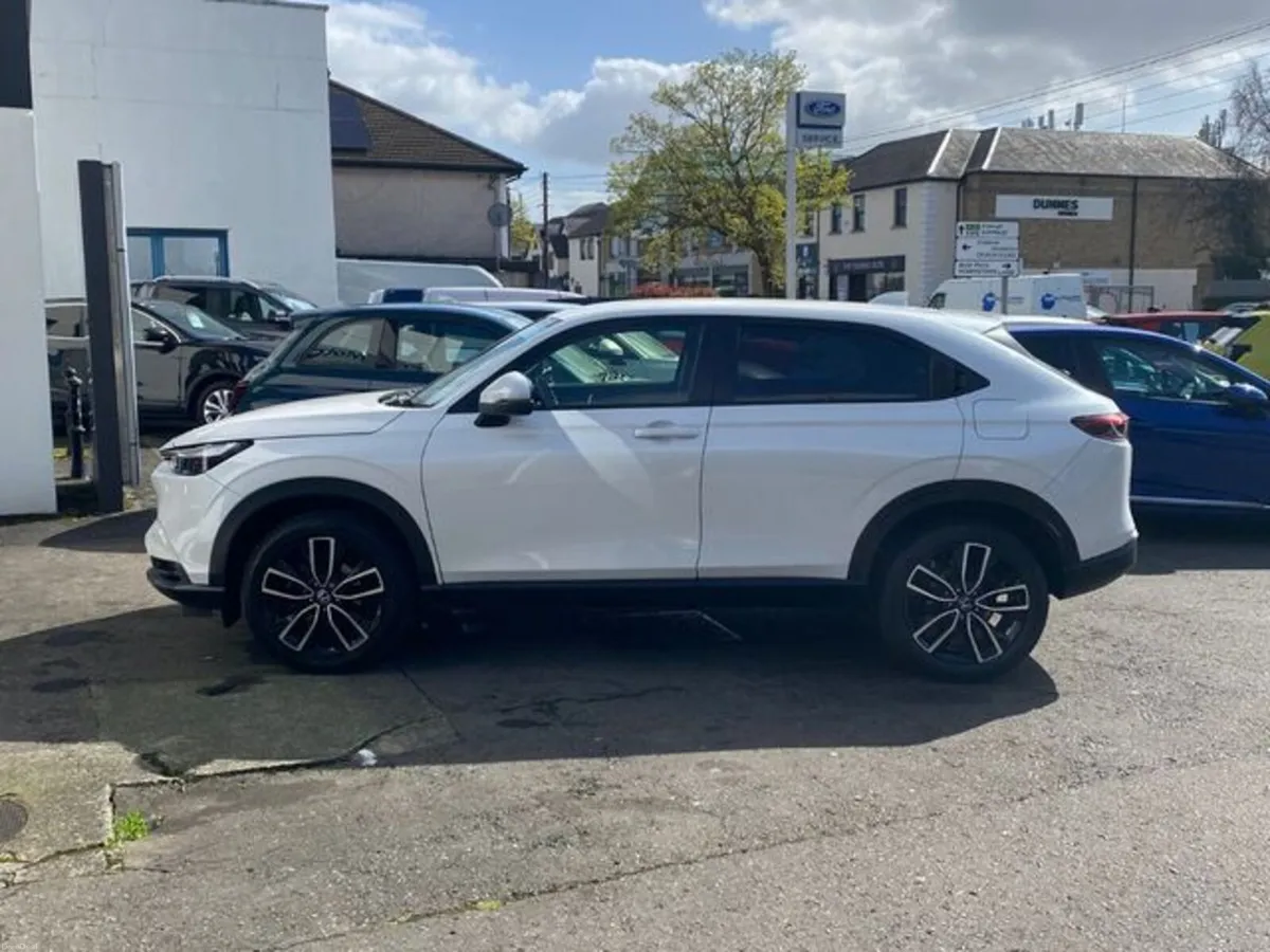 Honda HR-V 1.5 Petrol Hybrid , Elegance Model - Image 6