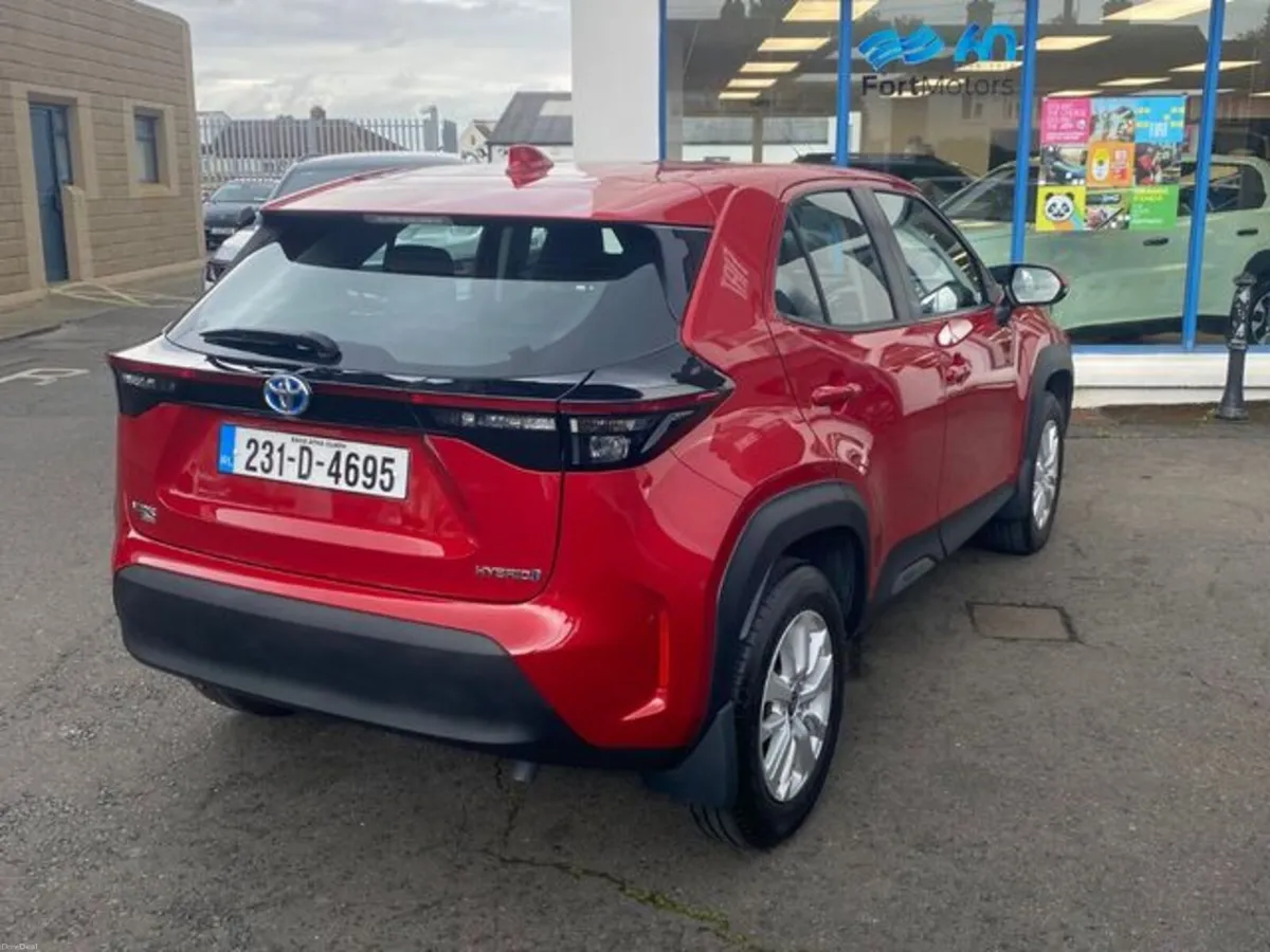 Toyota Yaris Yaris Cross , Luna , 33, 350KMs , 1 O - Image 5