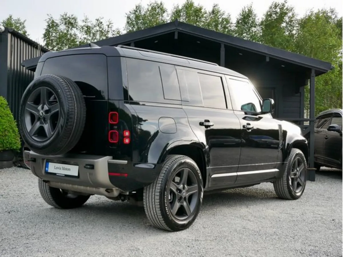 Land Rover Defender X-DYNAMIC SE **DEPOSIT TAKEN** - Image 6