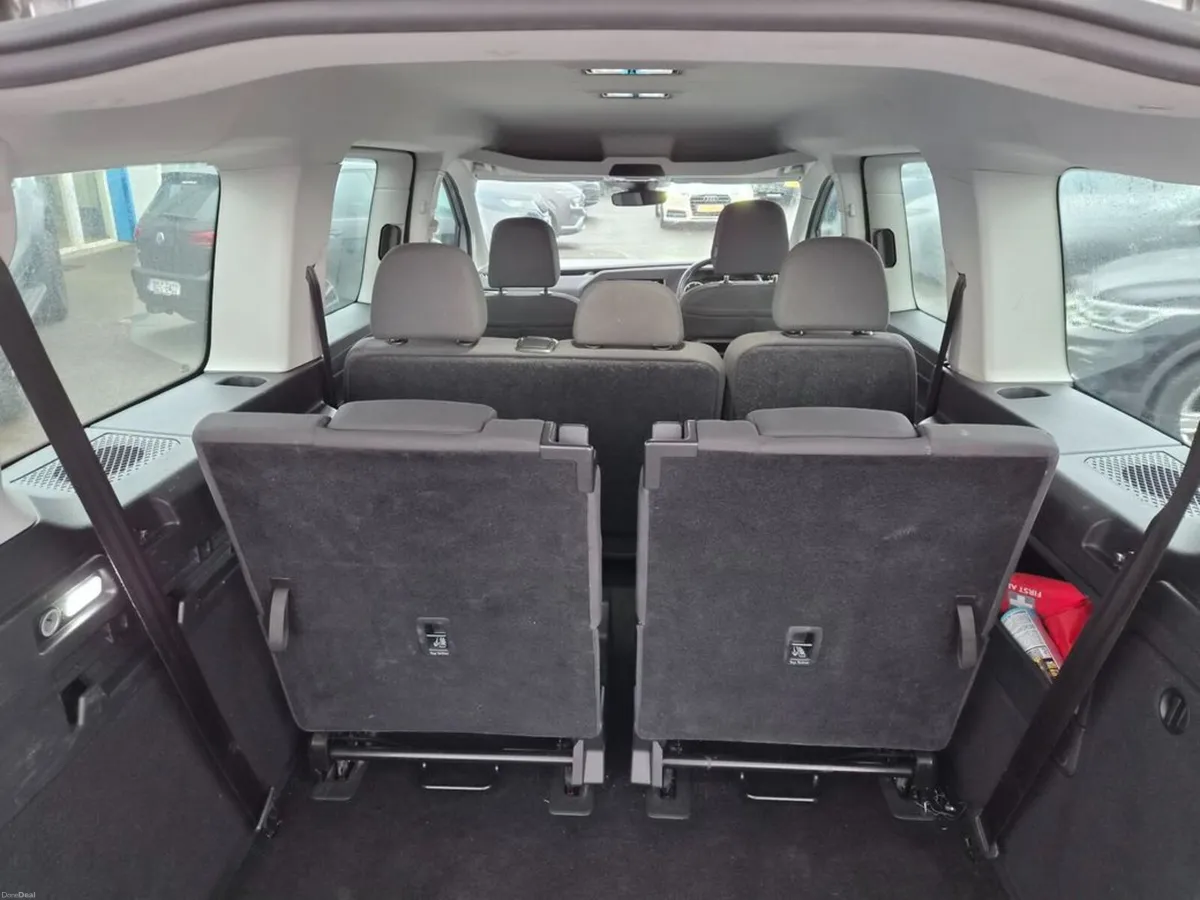 Volkswagen Caddy Maxi Life Life TDI 122HP A7F 5DR - Image 4