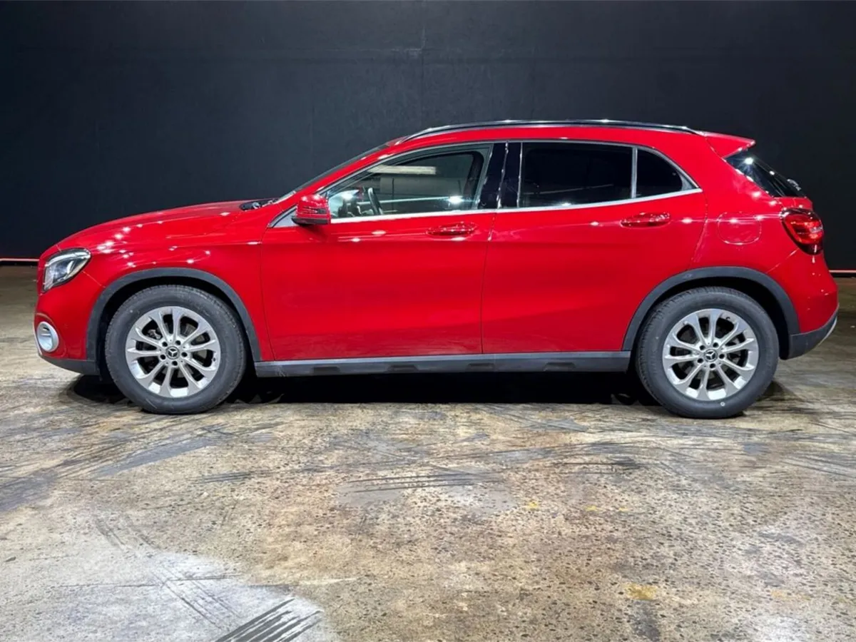 Mercedes-Benz GLA 1.6 AUTOMATIC - HEATED SEATS - C - Image 4