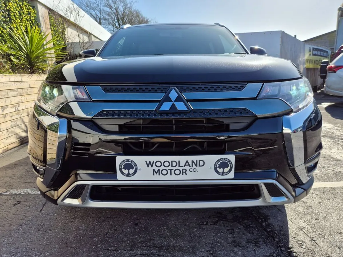 Mitsubishi Outlander 2.4 PHEV EXCEED / TOP SPEC / - Image 3