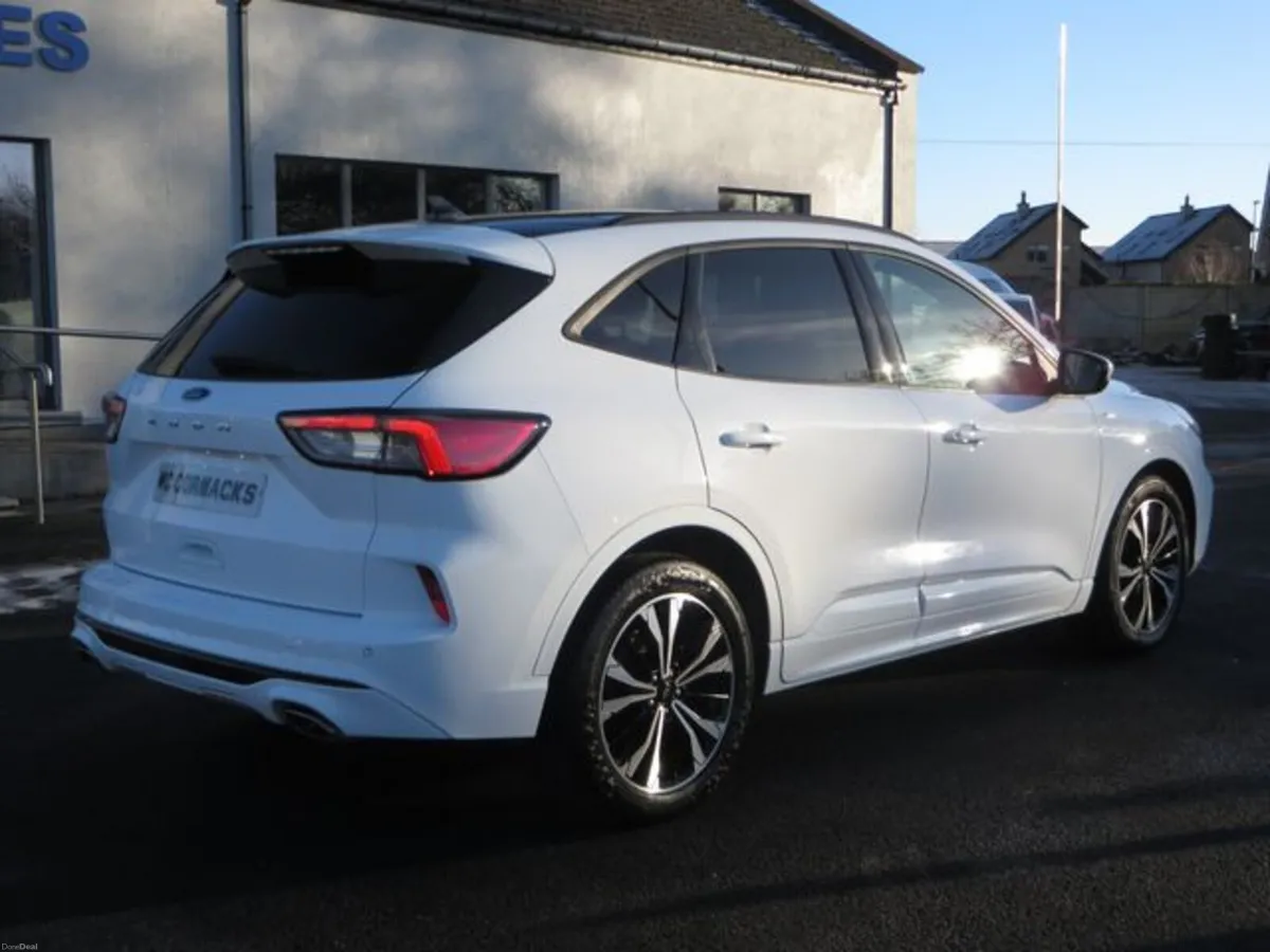 Ford Kuga 2.0 ST-LINE X - Image 3