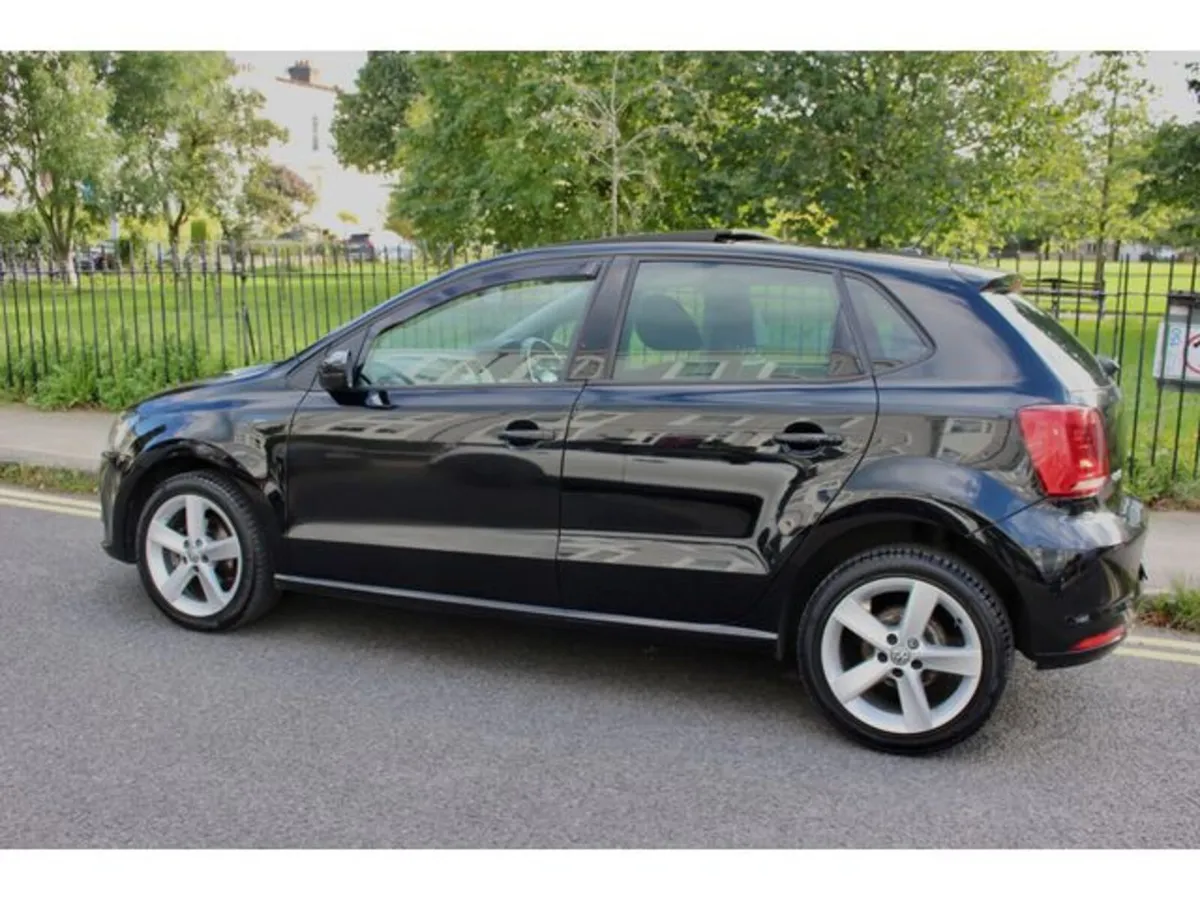 Volkswagen Polo FUN 1.0 60HP , sunroof alloys FSH, - Image 6