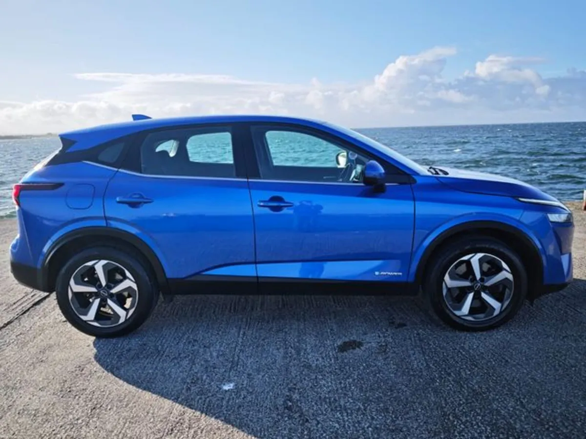 Nissan Qashqai Epower SV MY2.75 4DR Auto - Image 2