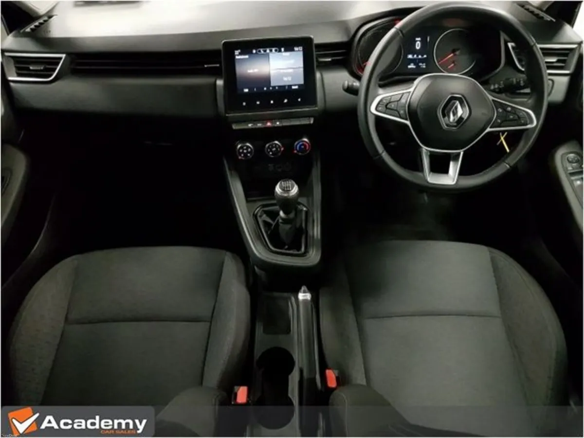 Renault Clio Equilibre**ACADEMY APPROVED** - Image 2
