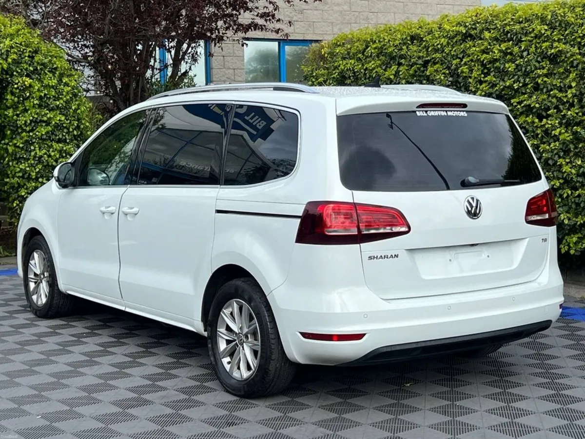 Volkswagen Sharan HIGHLINE 1.4 TSI 7-SEATER AUTO / - Image 5