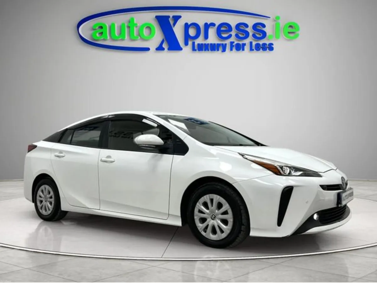 Toyota Prius S 1.8 Hybrid Automatic, Reversing cam - Image 5