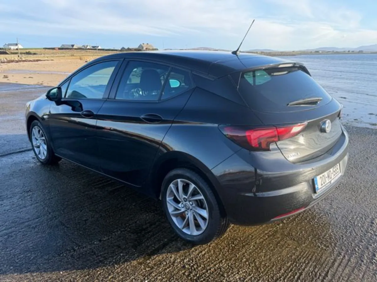 Vauxhall Astra 1.5 SE Turbo D 5DR - Image 6