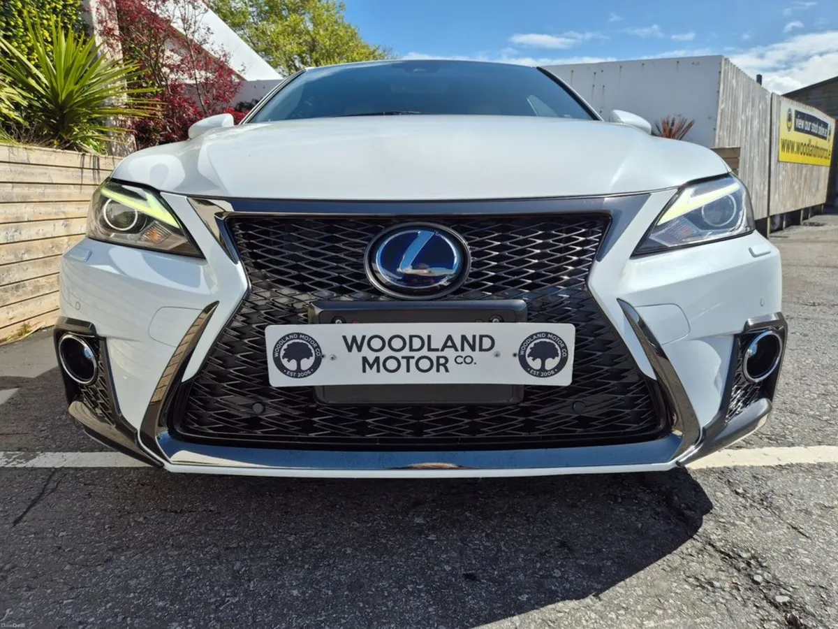Lexus CT 1.8 HYBRID / F-SPORT TOP SPEC / LOW MILEA - Image 4