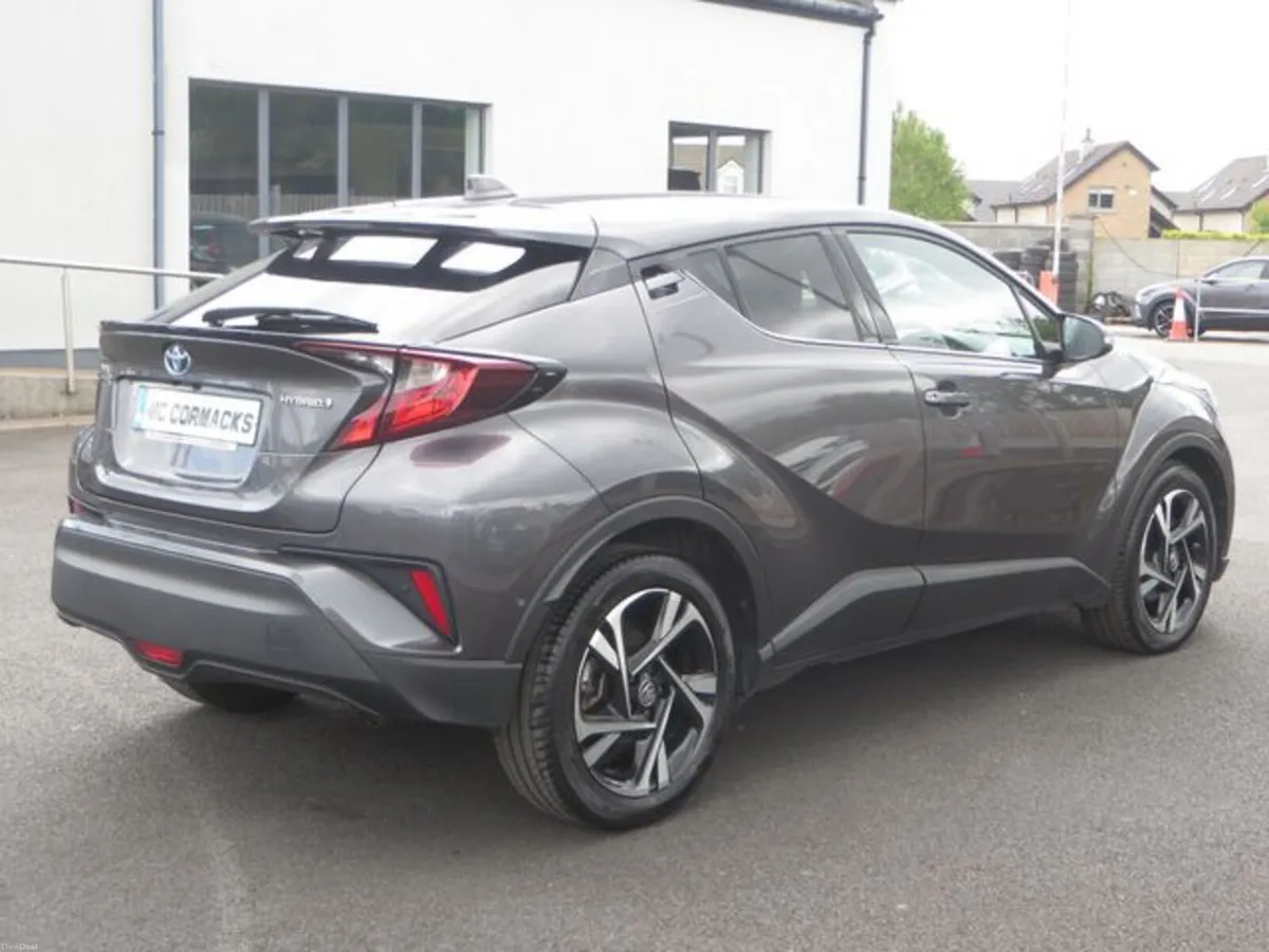 Toyota C-HR DESIGN - Image 3