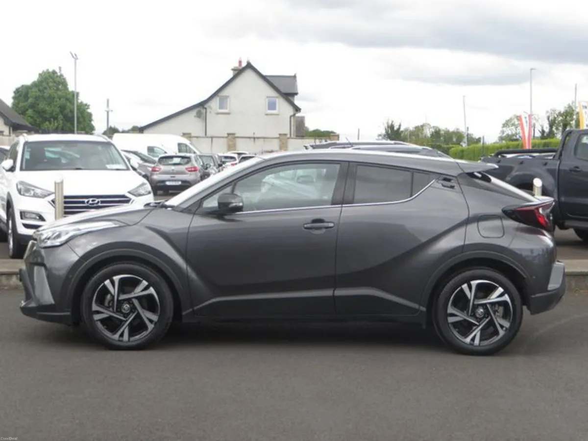 Toyota C-HR DESIGN - Image 5