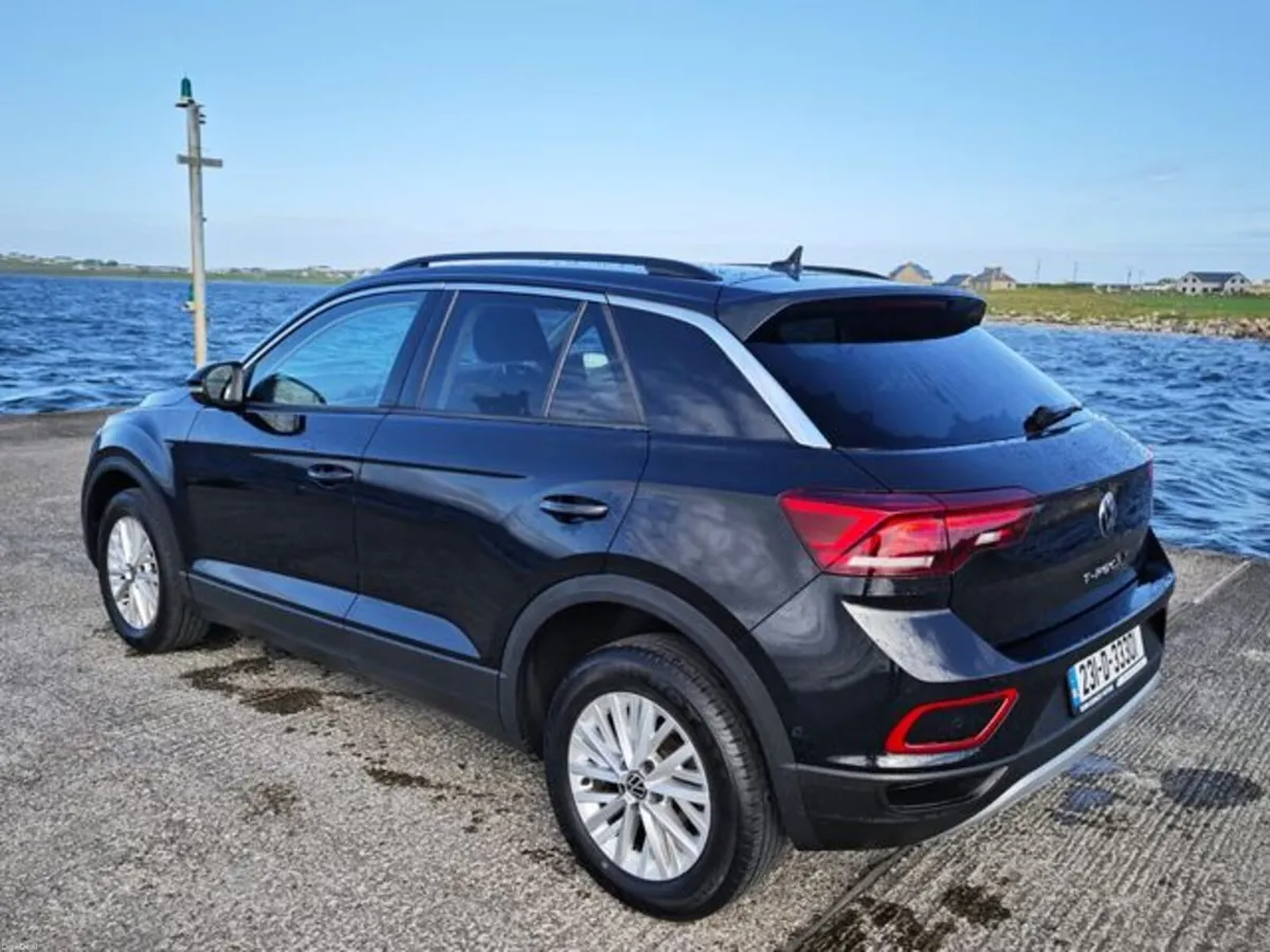 Volkswagen T-Roc Life 1.0 TSI M6F 110HP 5DR - Image 5